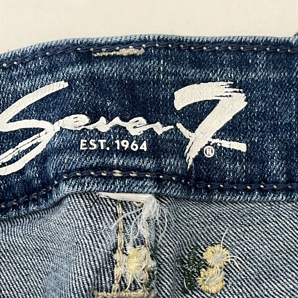 Seven7 Embroidered Denim Shorts - Picture 6 of 7